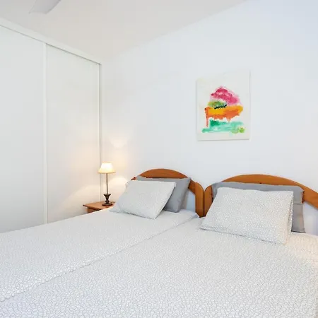 Close To Playa Vistas With Pool And Parking Apartment Los Cristianos (Tenerife)